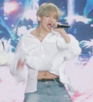 taehyung& #39;s little tummy— an appreciation thread