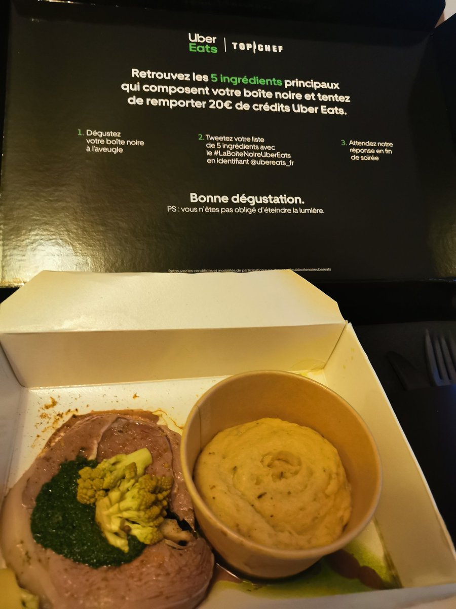 NisubM's tweet photo. Allez, on teste :
Choux romanesco
Panais
Cacahouète 
Basilic
Agneau
#LaBoiteNoireUberEats @ubereats_fr
Merci @Paulinedtbs pour l'idée ☺️ https://t.co/iNIDfwp5JI
