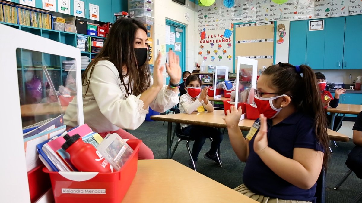 FortWorthISD's tweet photo. Fall in ♥️ with #FWISD's Pre-K students, program, and staff. 

Attend our virtual hiring event for educators and teacher assistants on Tuesday, April 27 from 4:30-6:30 p.m. 

Register at https://t.co/WBrRSto3W4. https://t.co/CKansuqPeE