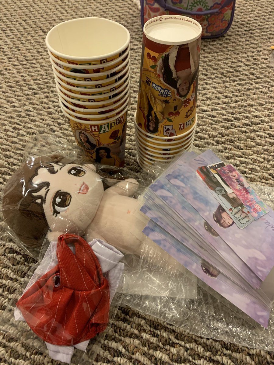 doll from <a href="/Myungrang612/">🐶명랑이🐾 배송완료</a> and kei cupsleeves from <a href="/keibirthday/">2021 KEI BIRTHDAY</a> ! thank you so much for your hard work ^^