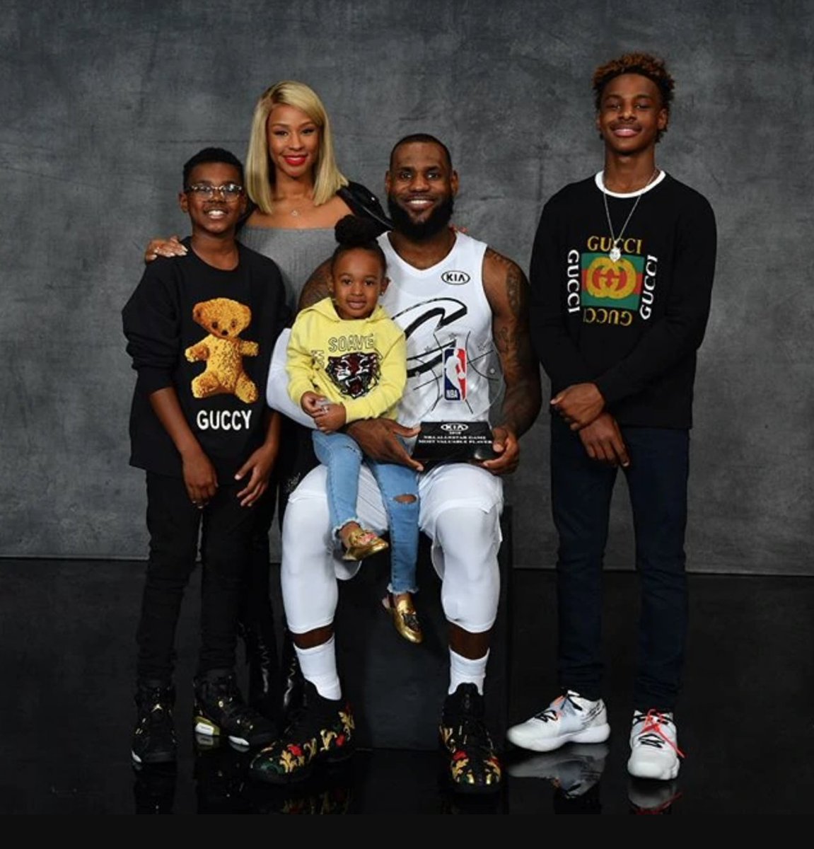 ChrisPalmerNBA's tweet image. I’ll accept no King James slander. Never been in a bit of trouble. Raised a great family. Started a school for kids. Created a media empire through positive storytelling. LeBron stood on the shoulders of giants and met every challenge.