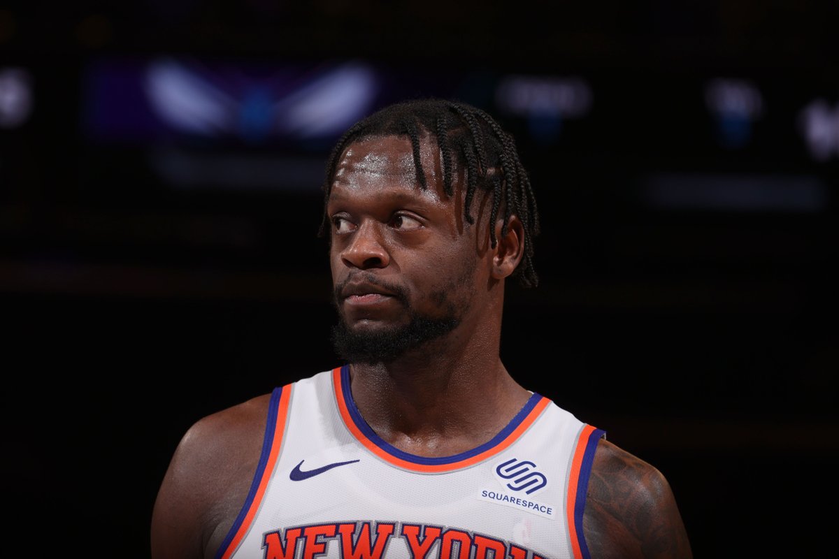 BleacherReport's tweet photo. Another big time game for Julius Randle 😤

40 PTS
11 REB 
6 AST
6/8 3PT

Knicks have now won eight straight games https://t.co/NgcAeU54p3