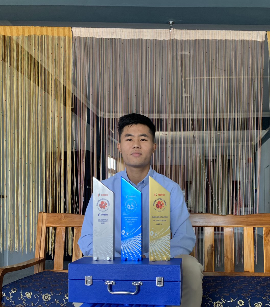 lalengmawia tweet media