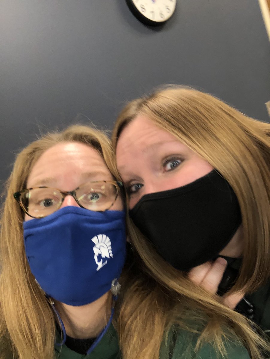 RockyStamos1's tweet photo. Happy Administrative Assistants Day to the best of the best!  They go above and beyond every single day💜 https://t.co/qlUqP7RmnS