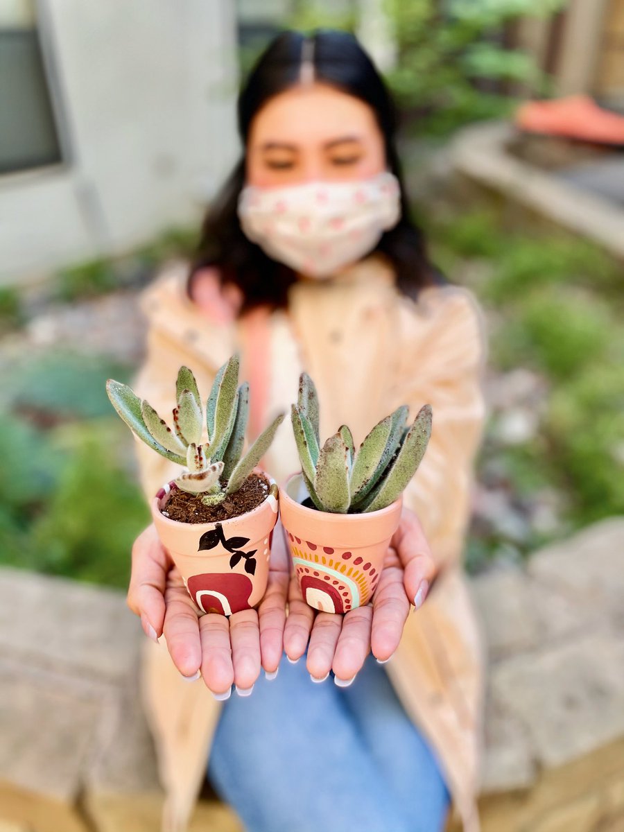 Life would really SUCC without our VOG family 🪴 

We are so excited to celebrate Earth Day 🌎 tomorrow in our Hammock Garden from 2-4pm! We will have DIY succulents while supplies last! 
 #atx #UT23 #UT24  #gonetotexas #hookem #vogfam #residentlife #earthday2021 #succulents