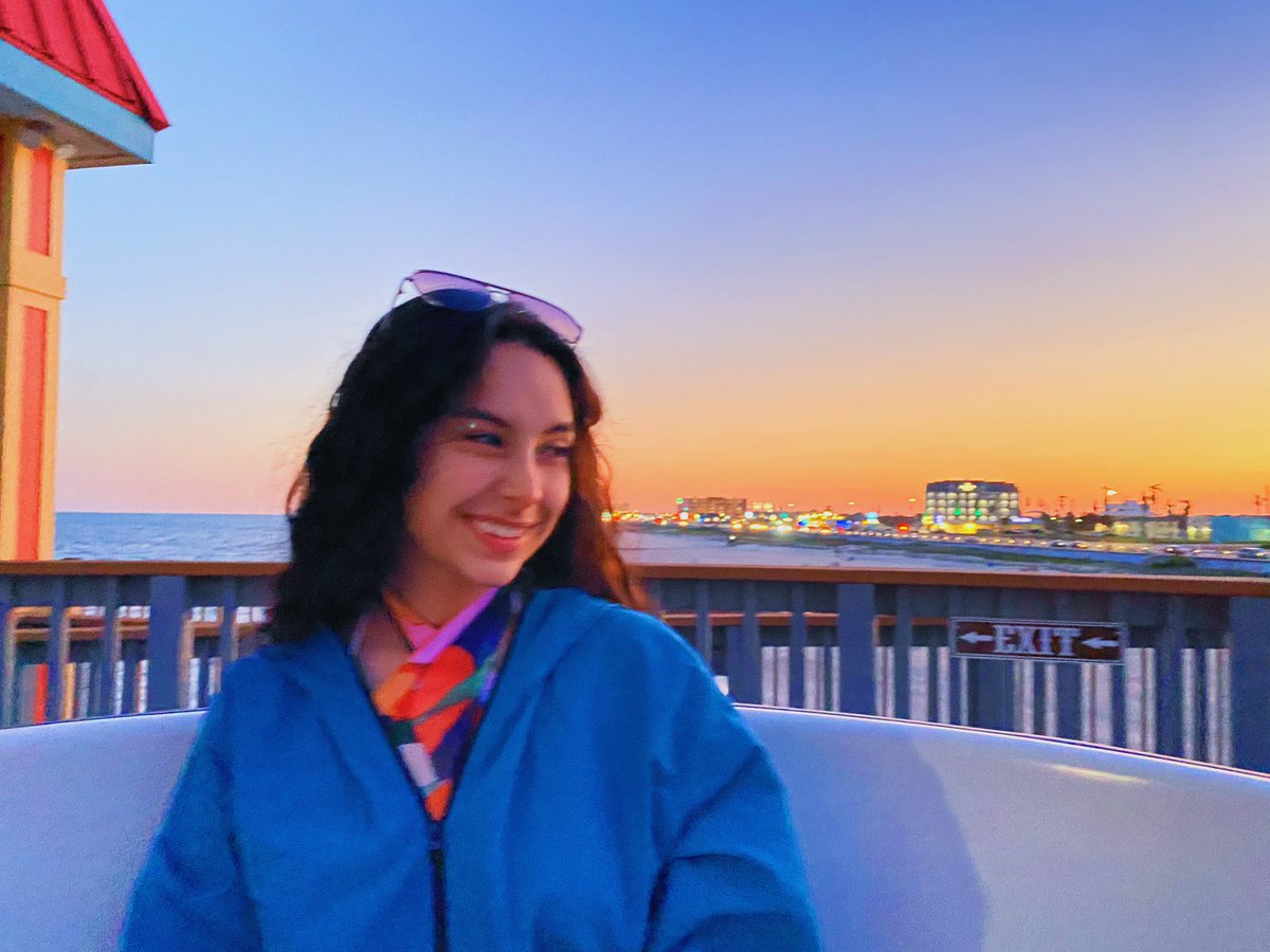 ☻ tweet media