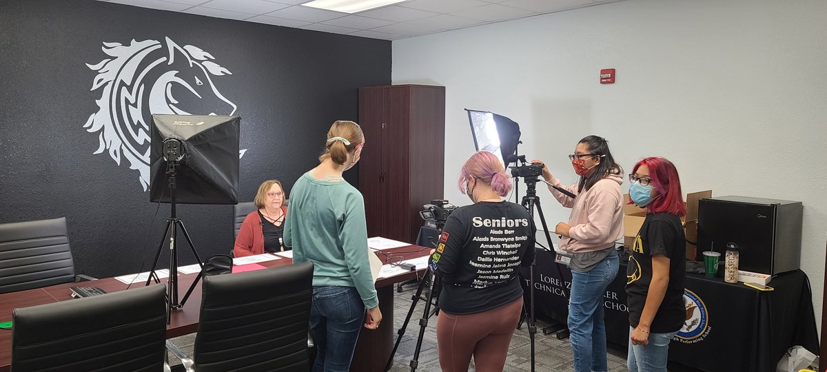 Tara Barr tweet media