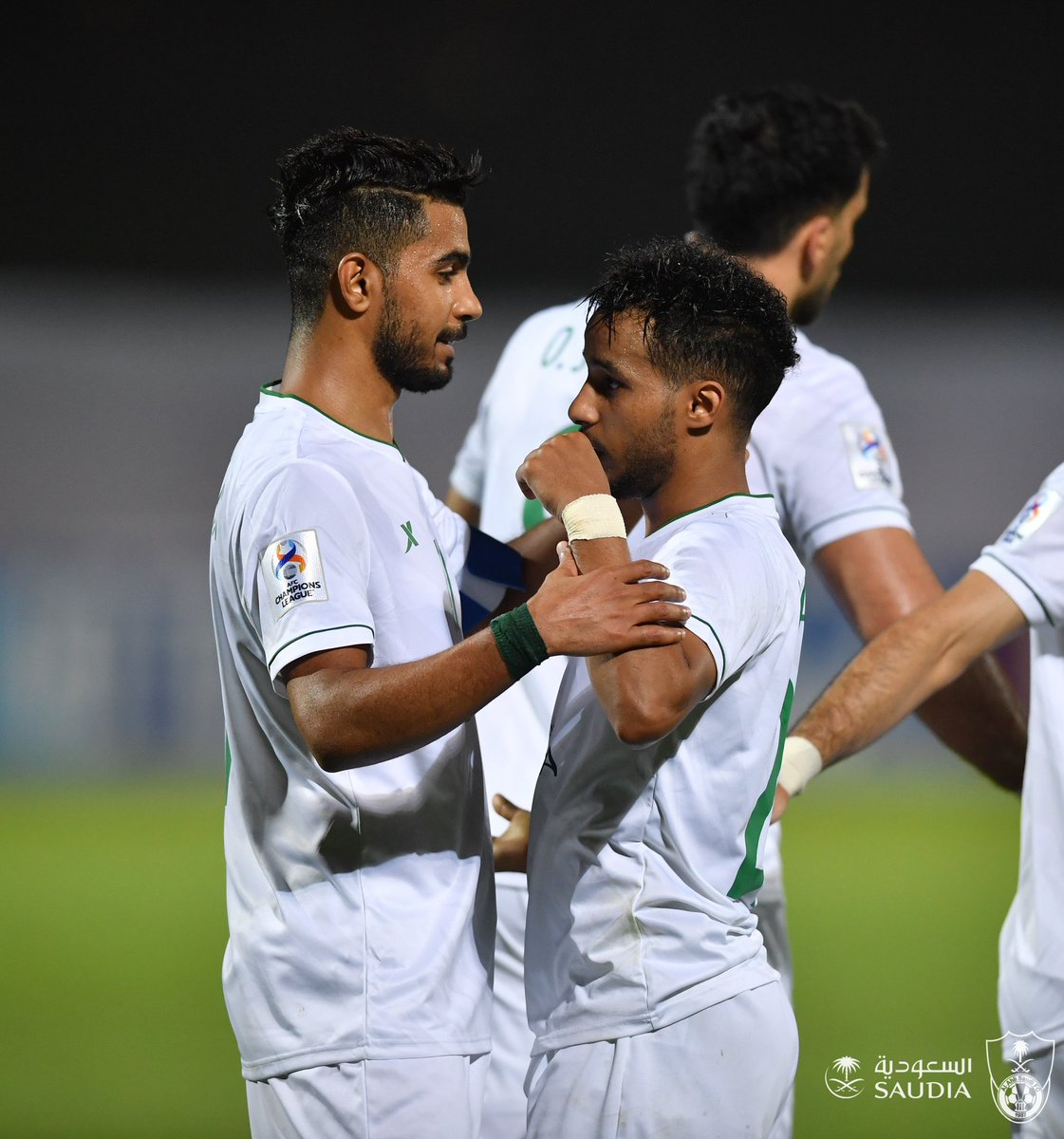 📸 فرحة الموهوب #عبدالرحمن_غريب بتسجيله الهدف الثالث في مواجهة #الأهلي_الشرطة_العراقي 💚⚽️