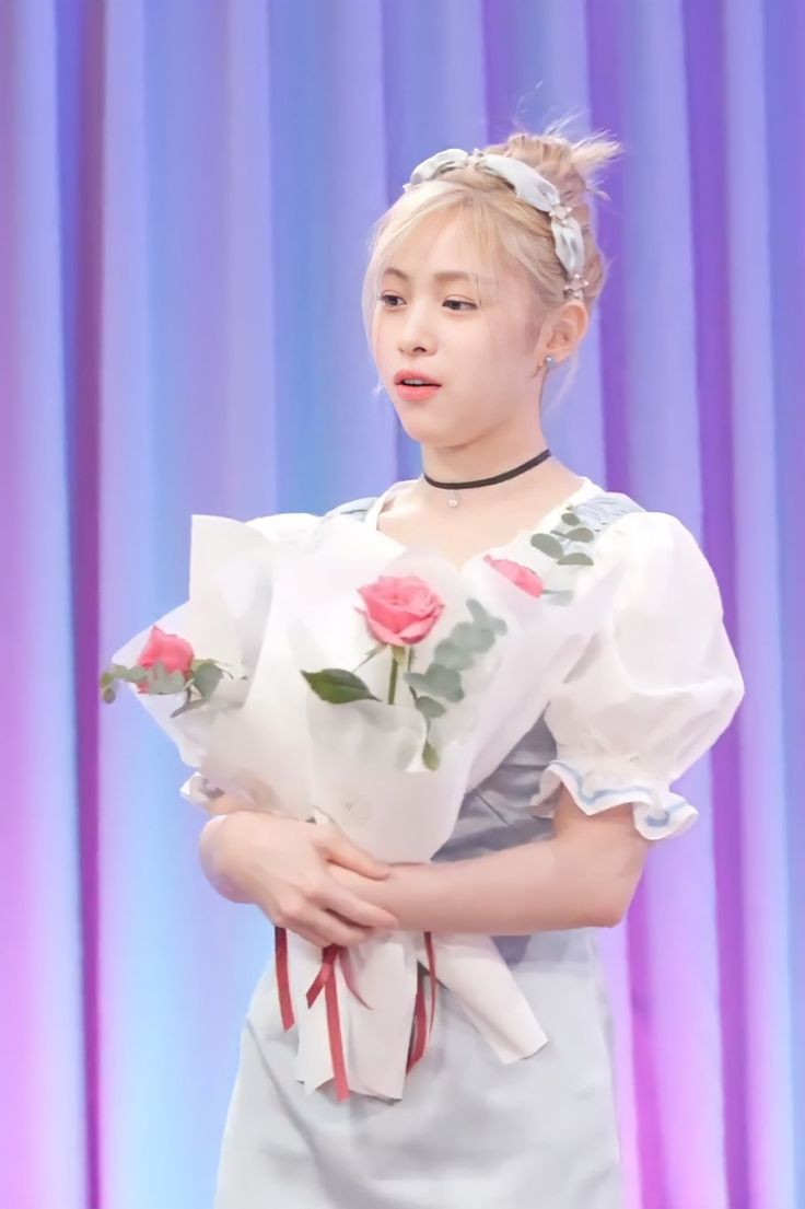 hai ! i'm tamara !
bukan newbie, cuma newlife.
mau mencari moots baru dan teman baru. 
mutualan ? rt + like
fambest ? gedor DM nya
#roleplayerindonesia #roleplay #roleplayeraccount #roleplayerkpop #roleplayerindo #roleplayer #rp #rptweet #rootrp #rpw #rpworld