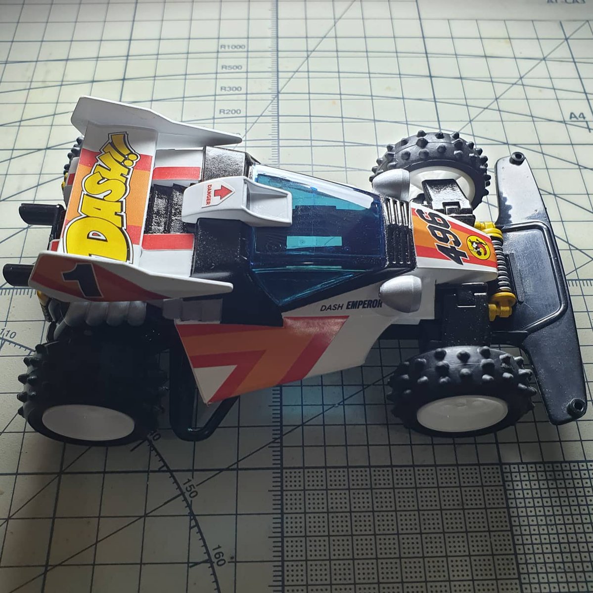 jinpu_racer's tweet photo. Tamiya Dash 1 Emperor Blue Transparent Canopy..!!
#ミニ四駆
#mini4wd
#tamiya
#tamiyamini4wd
#tamiyaindonesia
#tamiyajapan
#mini4wdindonesia
#mini4wdjapan
#dashyonkuro
#dashemperor
#tamiyavintage
#tamiyaclassic
#miniyonku
#jinpu_racer https://t.co/b2xQ6Dtvqu
