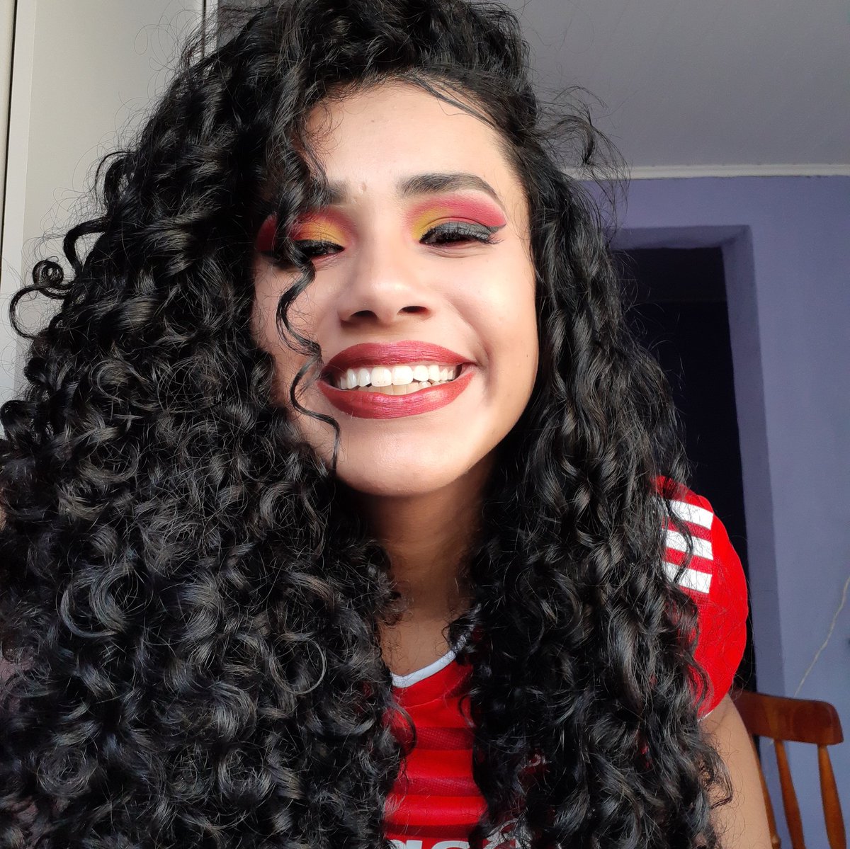 Sasadornelles's tweet photo. O sorriso é o arco-íris do rosto 🌈
.
.
.
#makeemcasa #makecolorida #luduranamakeup #ludurana #internacional #fotografia #fotosemcasa #poderosa #empoderada #cachospoderosos #cacheada #opoderdosorriso #felicidade https://t.co/1wxmNLAi9u