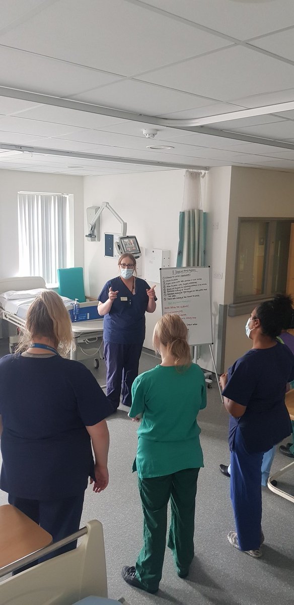 MRI_Ward9's tweet image. Today @MRI_Ward9 staff focused on the #8steps of #HandHygiene through #TeamMRIs new SOPs. Always important, but especially in our current context #Education #Assessment #Standardisation #InfectionControl #BareBelowElbows #PatDry #Moisturise #COVIDnursing @MRI_TEIR @yveyjblore