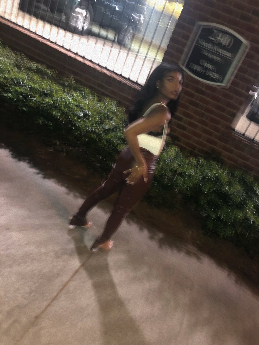 9xcleopatra's tweet photo. i forgot my caption https://t.co/MWsJbaXbwg