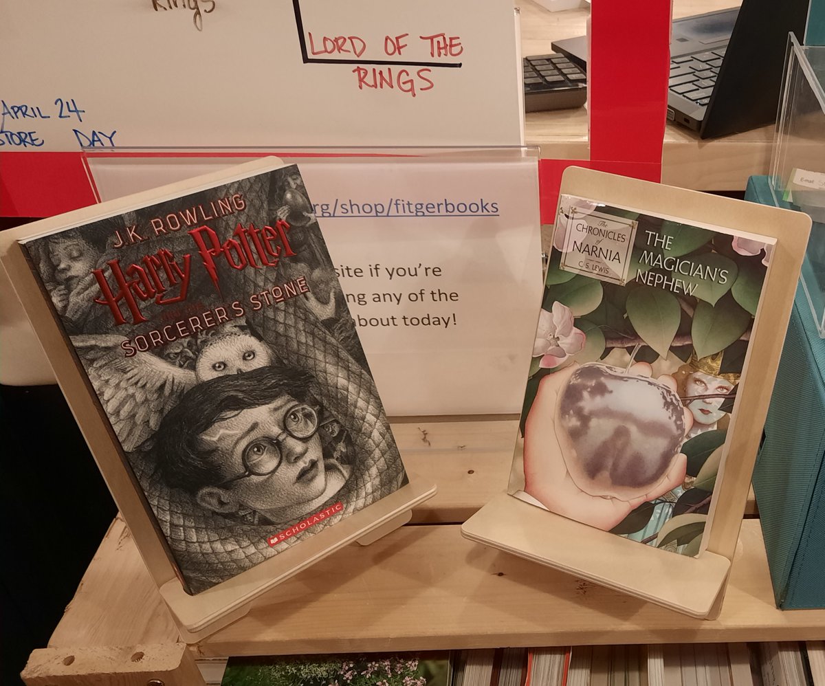 FitgersBooks's tweet photo. OOPS! We forgot to post the #FinalFour for #FandomFaceOff (people have been voting IN-STORE since last week, but we forgot to give you Social Media folks a chance) so tell us.... #HarryPotter or #Narnia? #Hitchhikers or #LOTR? Vote on Social Media until 6 tomorrow #indiesfirst https://t.co/yXOPh0LN1c