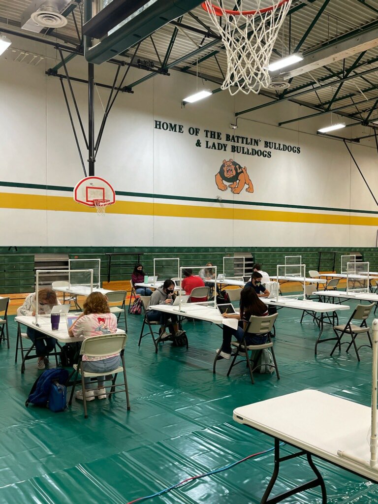 goarmy956's tweet image. Shhhhhhh 🤫🤫🤫. These Lyford HS Bulldogs are taking the 1st step in joining the 🌎’s most lethal military. The Armed Services Vocational Aptitude Battery Test (ASVAB) is in full swing. Good luck!

CALL or TEXT ME📲 for more info on what it takes to join the 🇺🇸 Army! 956-357-6397