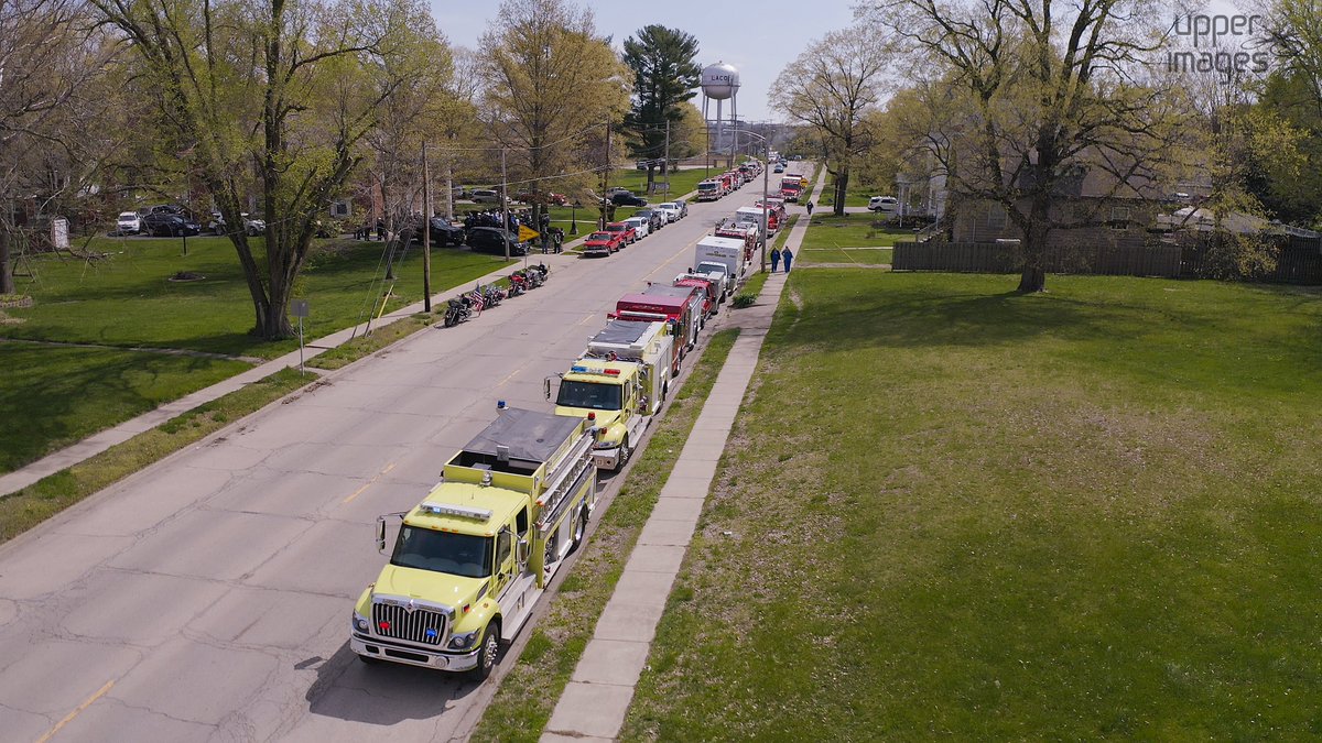 UpperImages's tweet image. Chaise Mangold's Procession

facebook.com/media/set/?van…