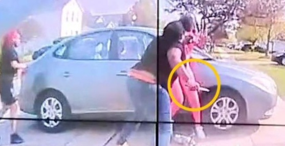AndrewCFollett's tweet photo. @KingJames Serious questions.

Why don't you care about the life of the Black woman wearing pink in this phot whom Ma’Khia Bryant was attempting to stab when she was shot by the officer? 

Do you think that police officers SHOULDN'T stop stabbings that happen right in front of them? https://t.co/mg5WlBiX1E