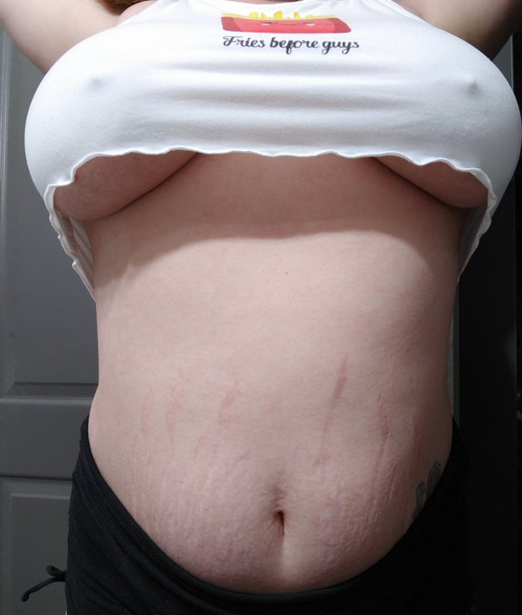 One of my favorite shots 😏 #underboob #smallshirt #stretchmarks #milf #BigBreasted #bigbreastmom #DoubleDose<a href="/tag/underboob"class="tags">#underboob</a><a href="/tag/smallshirt"class="tags">#smallshirt</a><a href="/tag/beautiful"class="tags"><span>#beautiful</span></a><a href="/tag/titties"class="tags"><span>#titties</span></a><a href="/tag/milf"class="tags"><span>#milf</span></a><a href="/tag/stretchmarks"class="tags"><span>#stretchmarks</span></a><a href="/tag/doubledose"class="tags"><span>#doubledose</span></a>