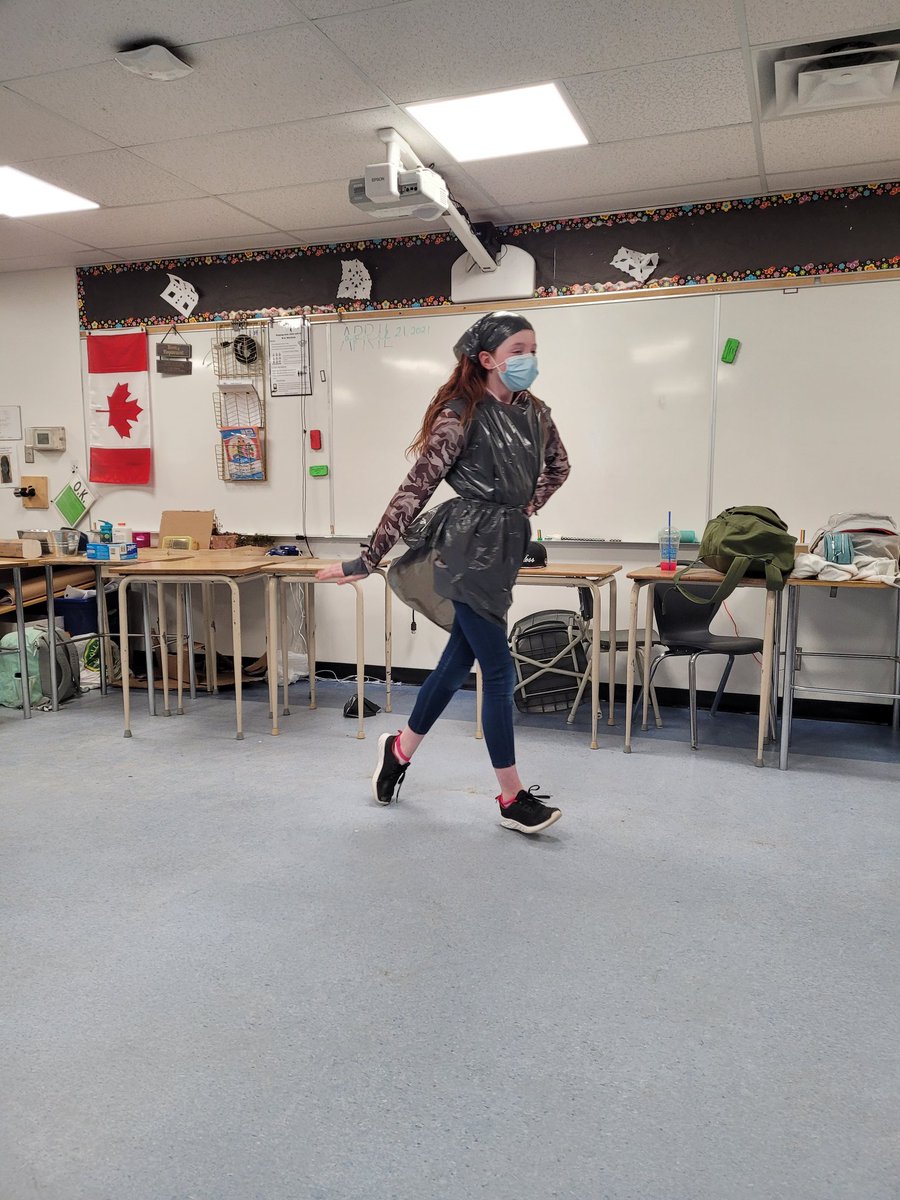 FinksThinkers's tweet photo. 10 minute costume challenge in drama 6/7 today was so fun! #rvsed https://t.co/mZVmgmjdd6