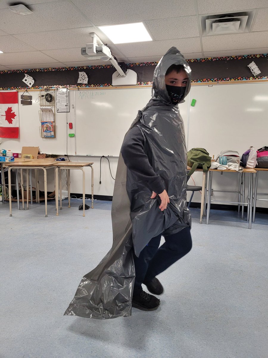 FinksThinkers's tweet photo. 10 minute costume challenge in drama 6/7 today was so fun! #rvsed https://t.co/mZVmgmjdd6