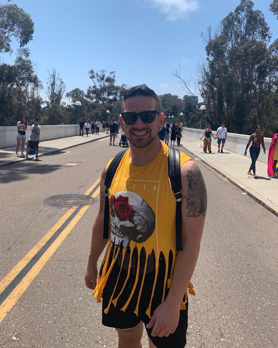 fulltimedilf's tweet photo. I'm going through my old pics and found these old gems. π Aw I miss Pride events! π π³οΈβπ #pride https://t.co/SjWC86ZIOq