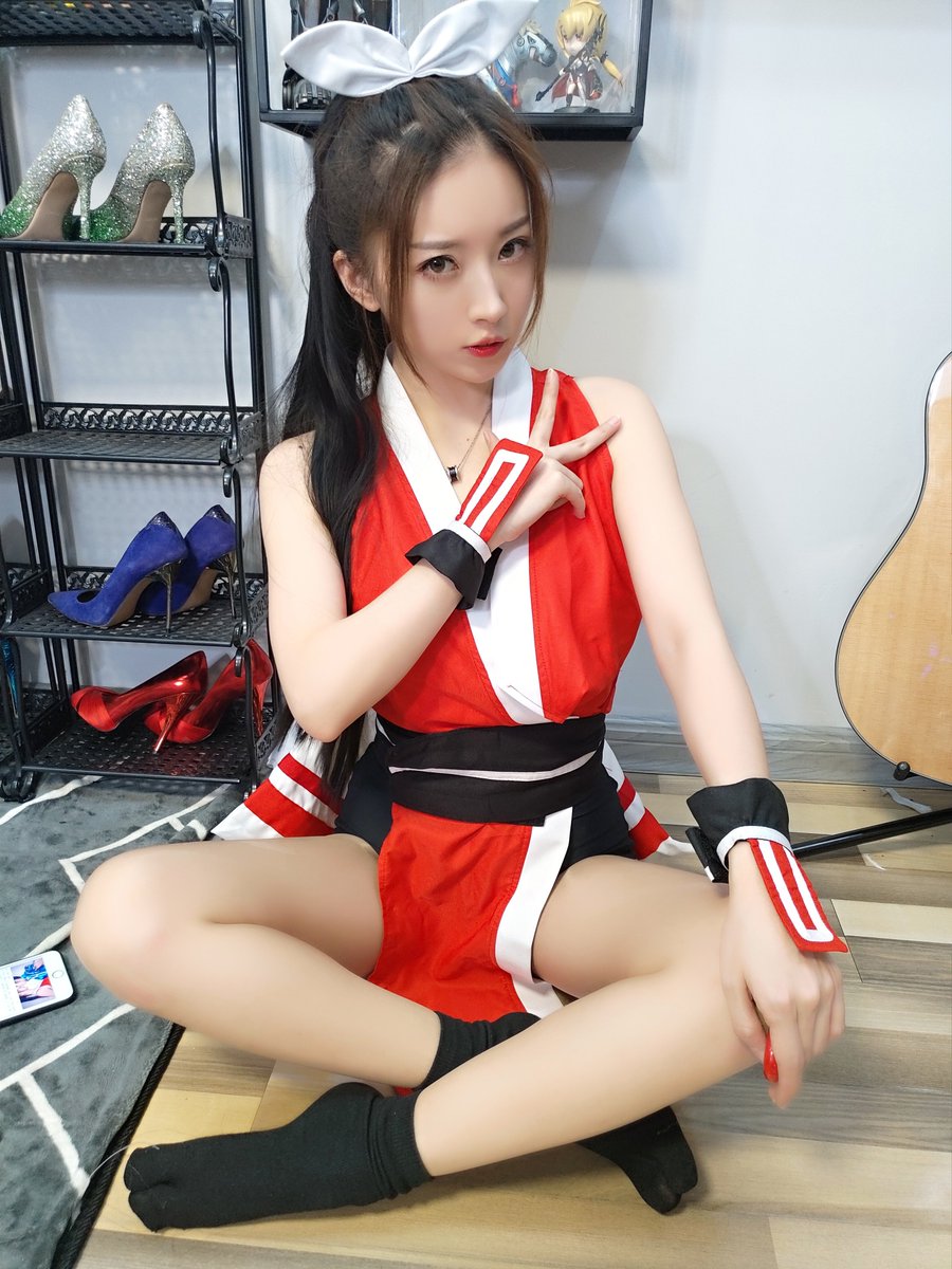 ludashi18's tweet photo. 不知火舞，这个稍微瘦了点。  #cosplay #不知火舞 #露娜 https://t.co/9ue9diuLfJ