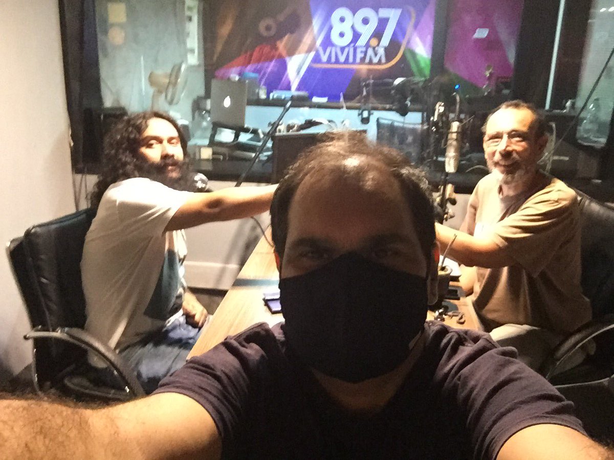 Venimos en vivo por <a href="/vivifm897/">VIVÍ FM</a> hoy historias de Lobizon! <a href="/doce12monos/">Freddy González</a>