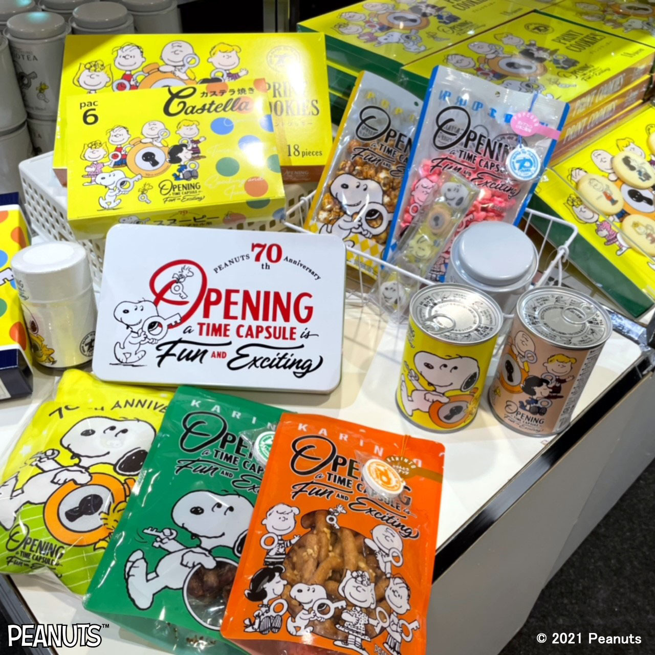西武池袋本店 スヌーピー タイムカプセル展 ファイナルツアー スペシャルショップ イベントオリジナル商品や新商品など約2 000種のグッズがそろった期間限定ショップが登場 新商品も登場 スヌーピー茶屋やおかいもの Snoopy の グッズも販売
