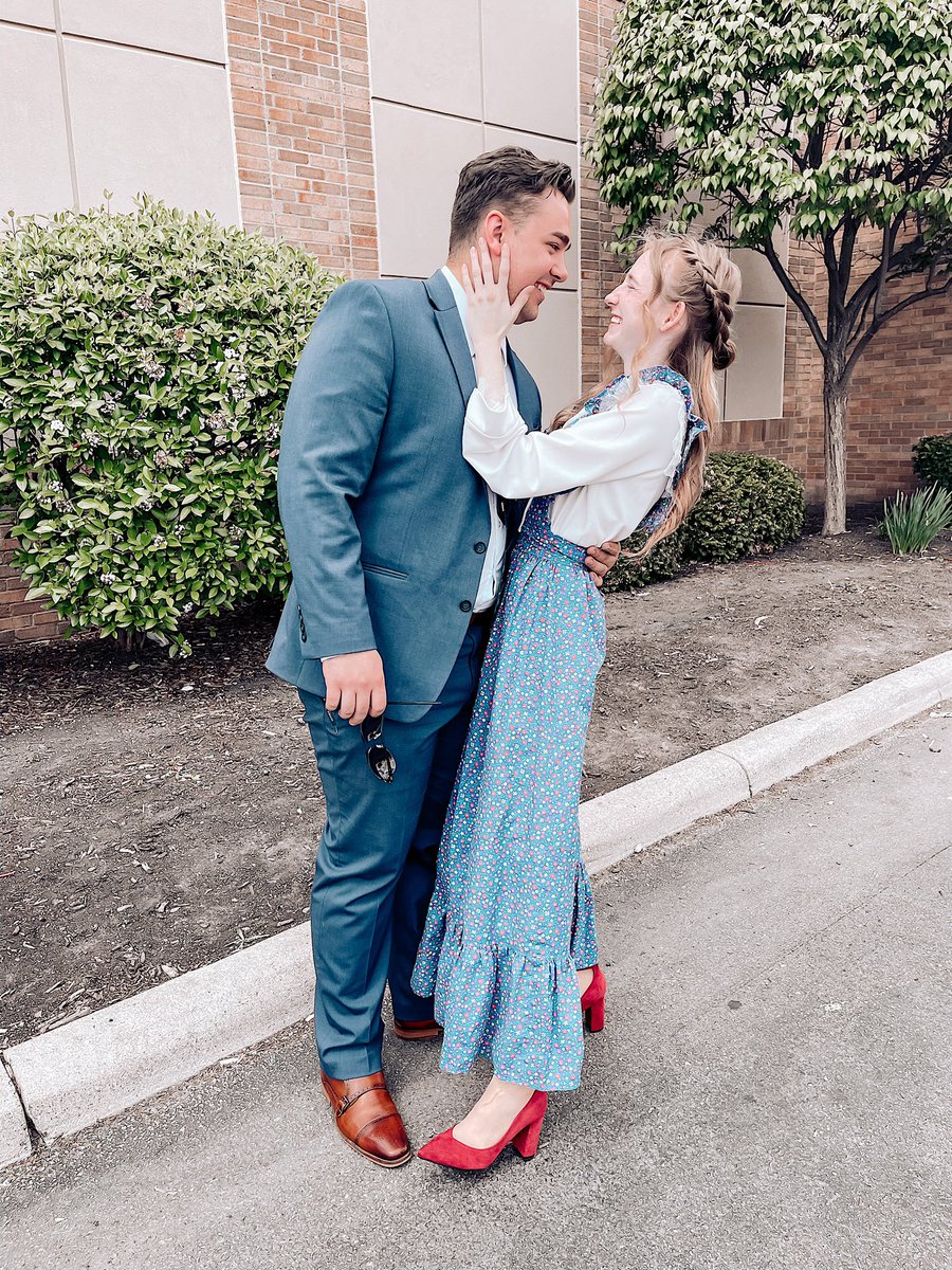 drewswainn's tweet photo. Hey Twitter meet my handsome boyfriend who will never see this bc he doesn’t have Twitter but it’s fineeeee https://t.co/IyT2H9aDJa