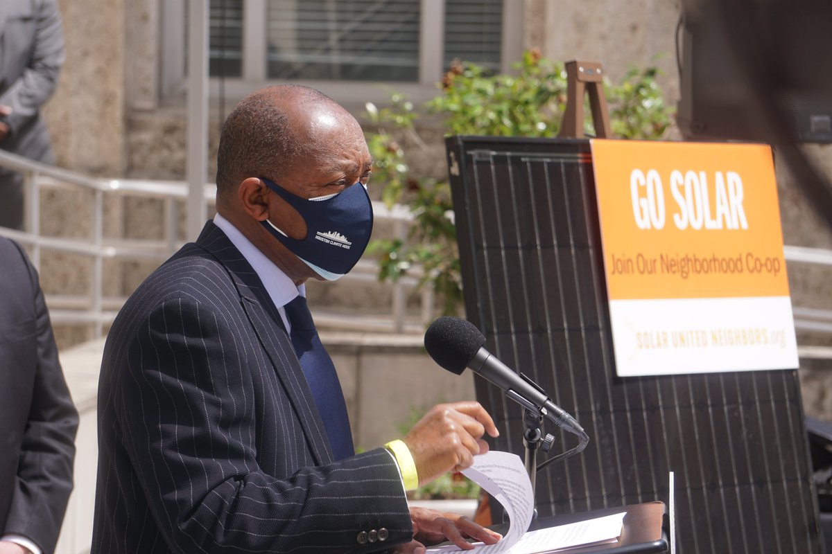 Sylvester Turner tweet media