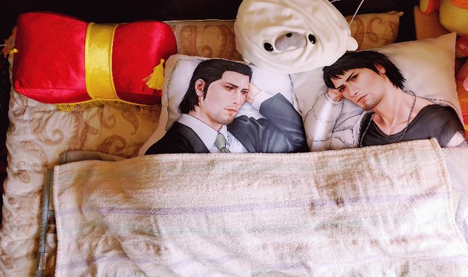 この隣にらちとジュンギが来るんだけど、もうどこで寝ればいいんだよwwwwwwwwwwww 