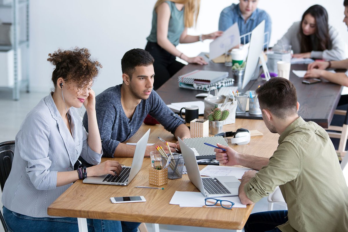 luxshologan's tweet image. “#Upskilling in digital capabilities and investing in #sustainability will be key to the pandemic recovery”. Couldn’t agree more, sustainable business practices are deeply-rooted in our ability to train and develop our employees’ #technologicalskills. 

which-50.com/cxo-survey-say…