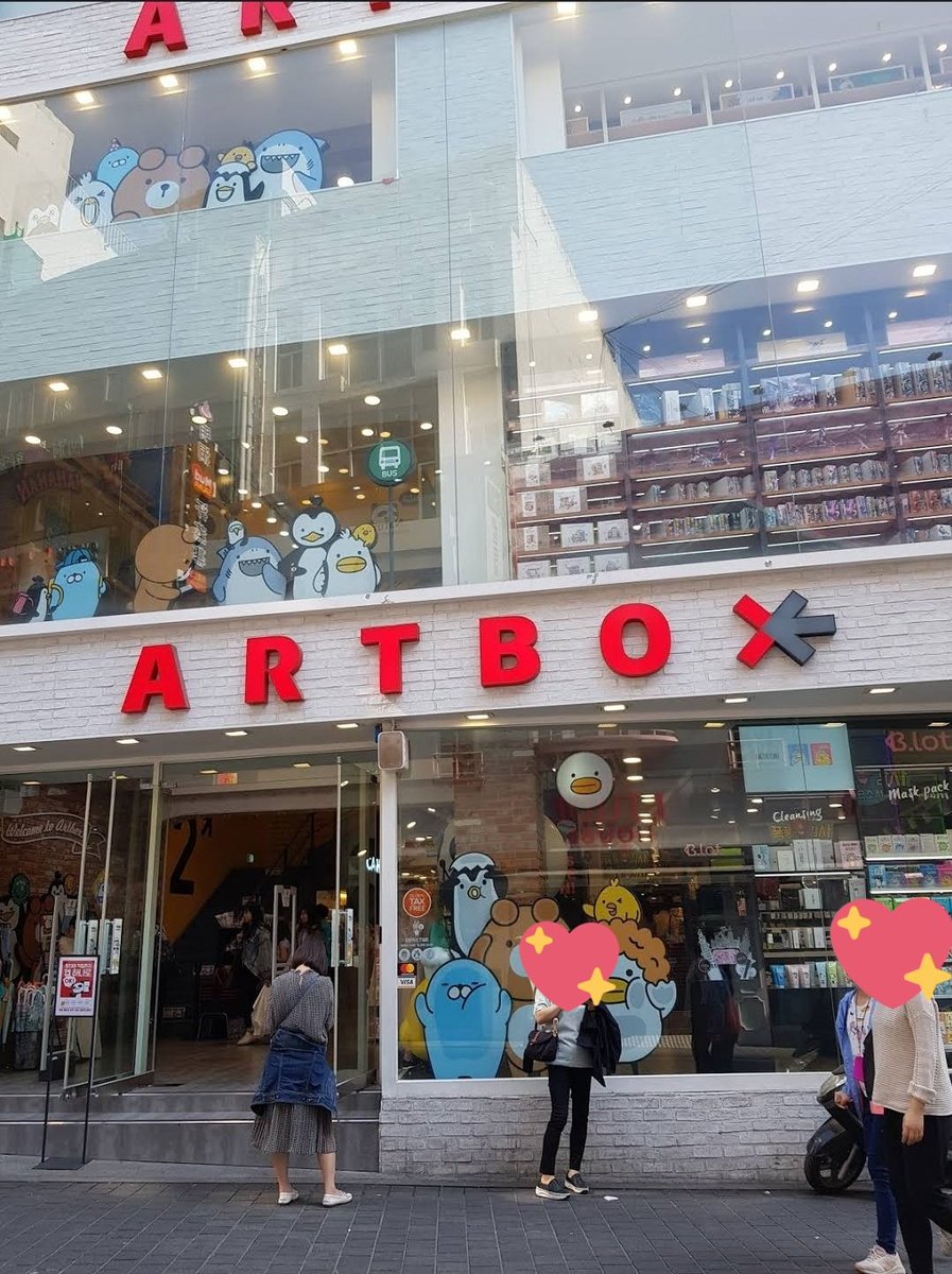 Make sure to stop by Myeong-Dong's Artbox if you have anyone in your life obsessed with adorable stationary, hobbies, cute accessories, art supplies, etcetc. They also have a whole floor of candy & toys.