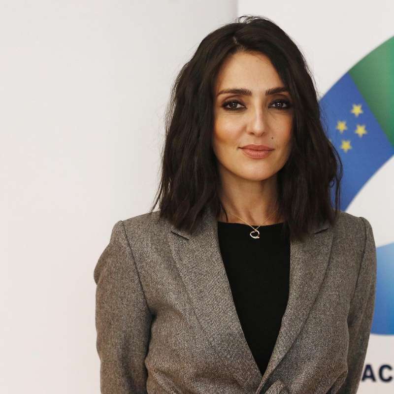 Ambraangiolini Twitter Search