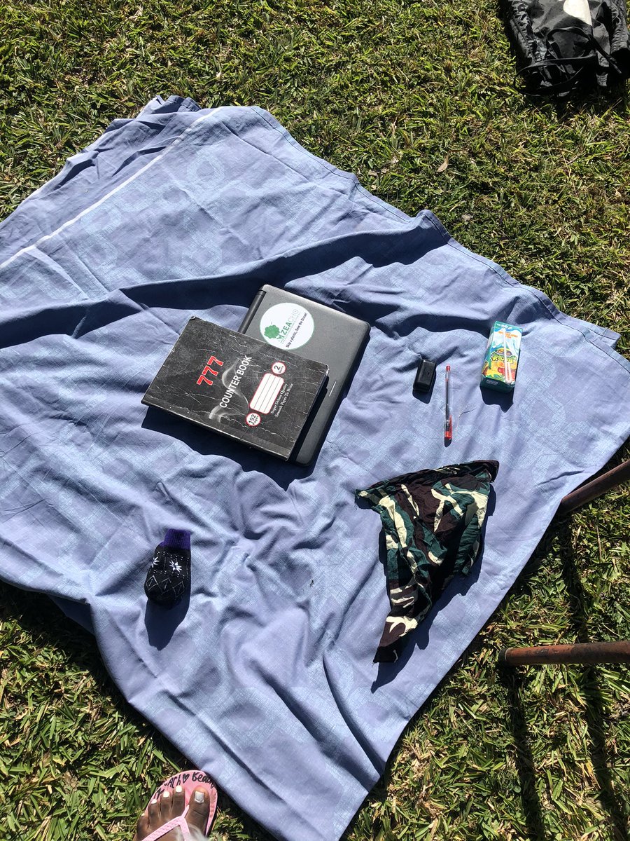 Mercy_kipenda's tweet image. Let’s get this degree 🥳#OutdoorStudying #StudentEngineer #CBUNI