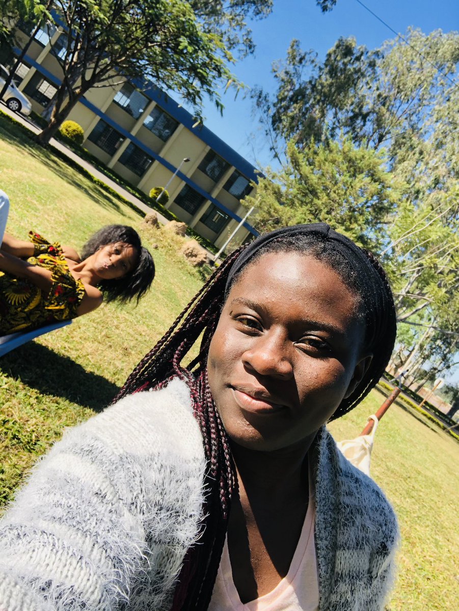 Mercy_kipenda's tweet image. Let’s get this degree 🥳#OutdoorStudying #StudentEngineer #CBUNI