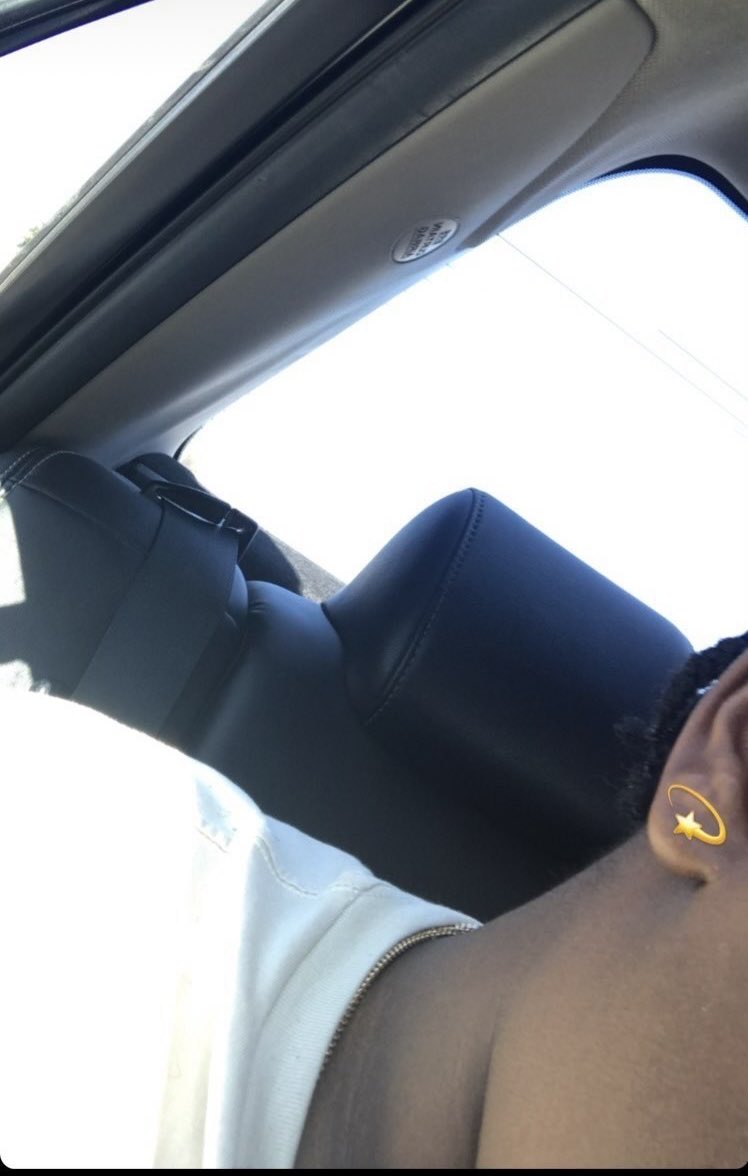 beanerK4's tweet photo. Look at this niggaz neck😹 @ZaeGetKills @Tooleih @ShiftyGoBrazy @Fooliee_k @ilyjayys @xSejij @JayKombos https://t.co/XoXEU45Y8c
