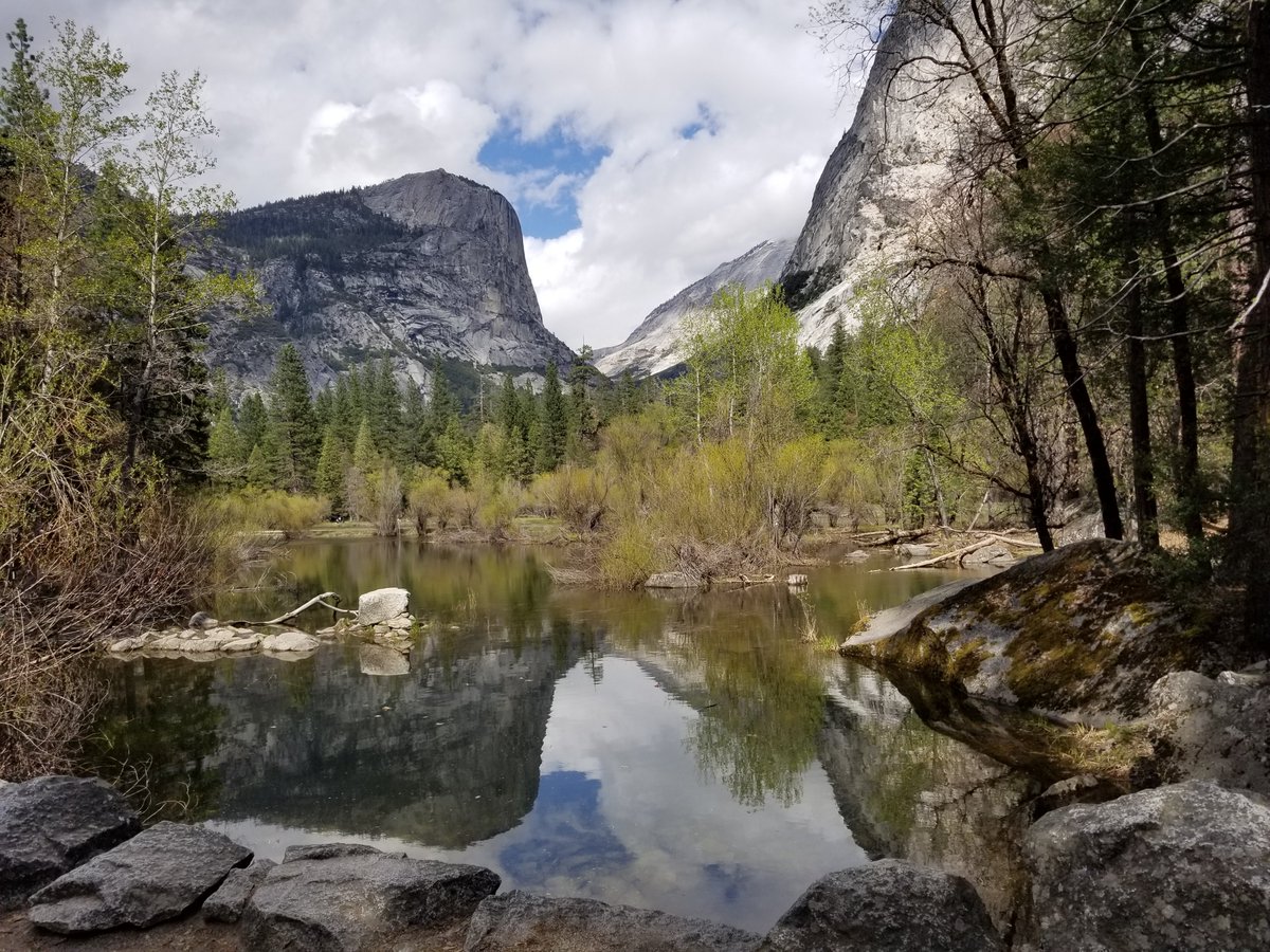 freeemploee's tweet photo. #Yosemite #earthday #mirrorlake https://t.co/GeI2wPBTuz