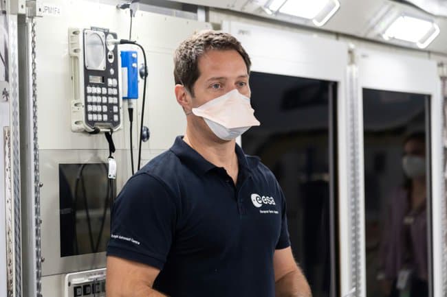 BFMTV's tweet image. Nouvelle mission de Thomas Pesquet: quel protocole pour éviter de propager le Covid-19 dans l'ISS?
bfmtv.com/sciences/nouve…