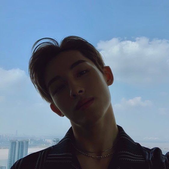 hai gue axell, chr winwin.
gue baru back rp nih, gapunya temen wkwk

followan? rep aja, jfb ya.
#roleplayerindonesia
#roleplayeraccount
#roleplayerkpop