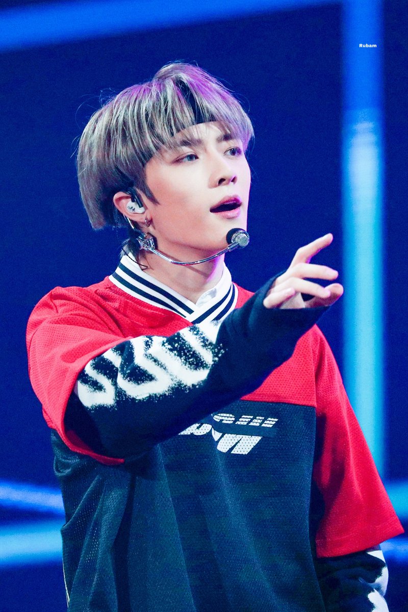313Rubamm's tweet photo. [HQ] 
200105 골든디스크 어워드 무대🐻
@TXT_members 
#2020GDA 
#범규 #BEOMGYU #TXT #TOMORROW_X_TOGETHER 
#투모로우바이투게더 https://t.co/BK6DcY1G77