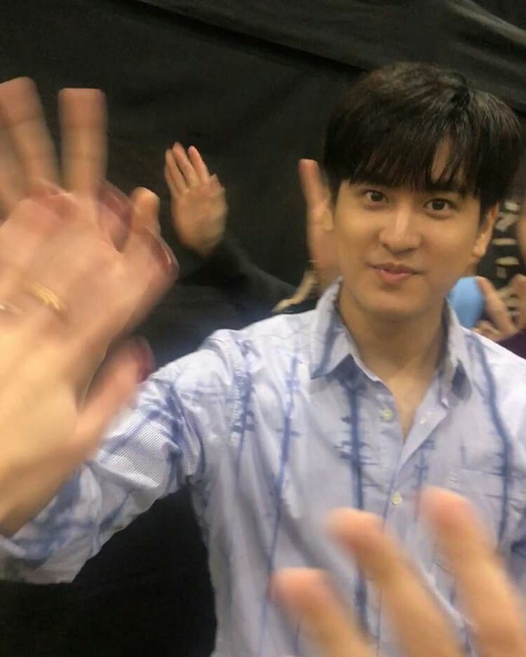 he& #39;s sOO HANDSOME