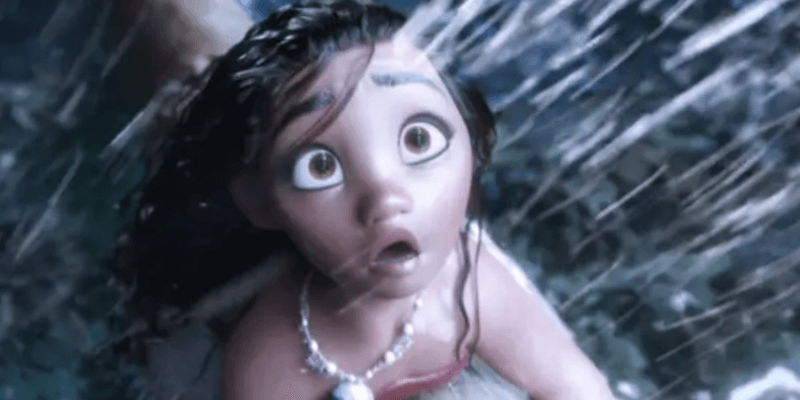 เอาทฤษฎีมาฝากกันอีกแล้ว 'Moana อาจตายตั้งแต่ต้นเรื่องแล้ว' อันนี้น่าสนใจมากเพราะมีหลายซีนที่เป็นหลักฐานยืนยันได้ Moana (มอน.) ตายตั้งแต่ล่องเรือขอให้ทะเลช่วยตามหา Maui ทะเลก็ช่วยจริงๆคือช่วยทำให้เธอตายแล้วจะได้ไปสู่โลกที่เหล่าเทพเจ้าอยู่กัน นั่นคือสาเหตุว่าทำไมตื่นมาเจอ Maui เลย