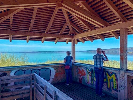 vivadihotel's tweet image. #tagdererde 
AusflugsTIPP: Naturbeobachtungsturm Ammersee - Dießen liegt im Naturschutzgebiet Ammermündung. Er befindet sich im Schilfgürtel am südlichen Ammerseeufer. Zu sehen sind einzigartige Wasservögel im Mündungsgebiet. 
Schönen Donnerstag🍀🙋‍♀️
#earthday #ThrowbackThursday