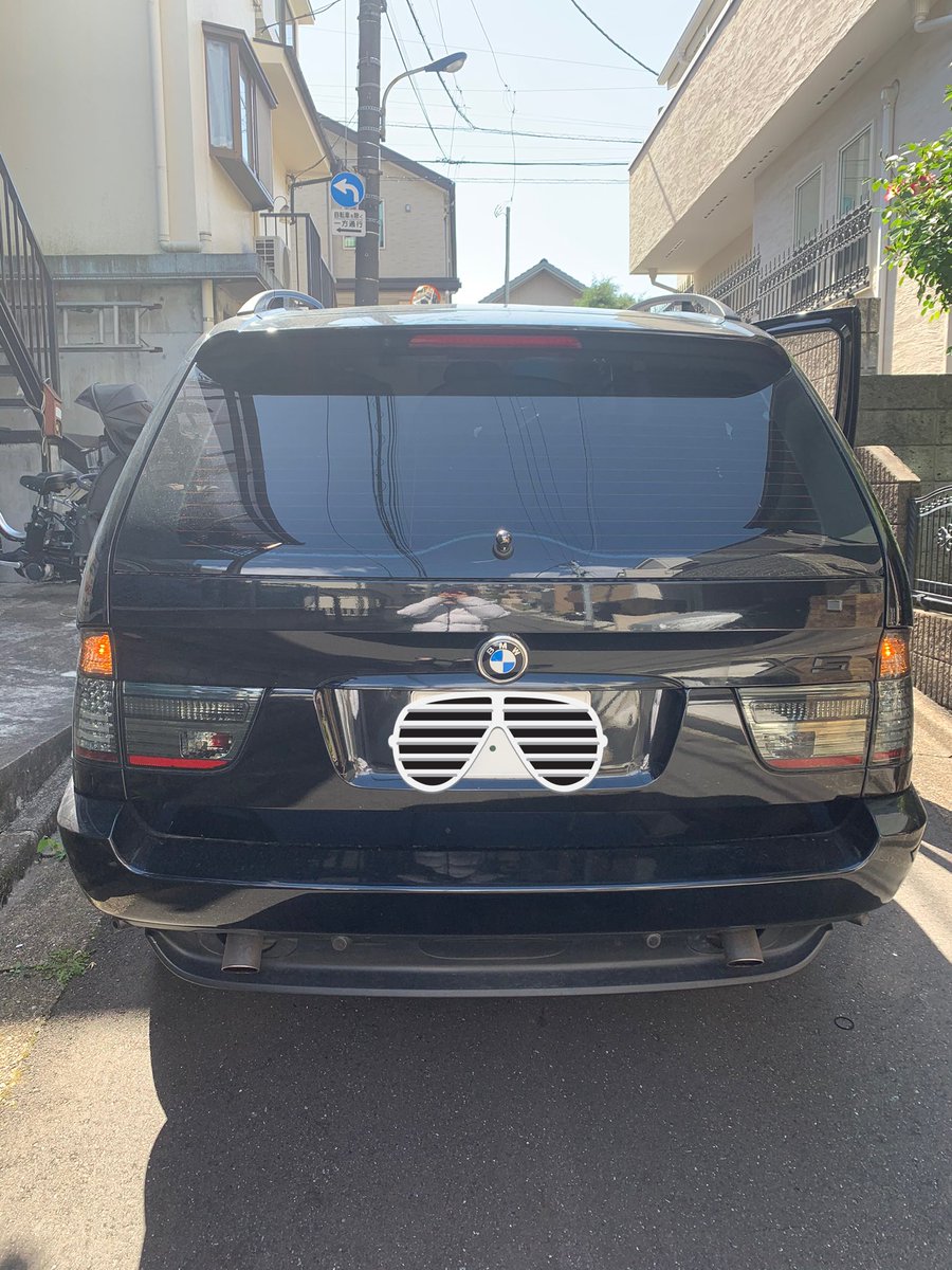 QqzXnHCj52qjWBP's tweet photo. X5と車両交換しませんか？
10万キロ
車検来年６月２２日
サンルーフ
etc
Bluetooth等
販売、下取りも可能ですので購入希望の方は、希望額を記載の上DM下さい。
いくらですか？の質問にわスルーします。
#車　＃売ります　＃bmw  #X5 ＃個人　＃激安　#SUV ＃早い者勝ち　#ファミリーカー https://t.co/YEjYIiPPOY