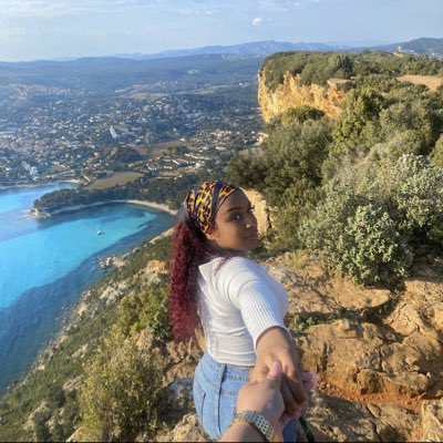 Capsgerienne1's tweet photo. #NouvellePhotoDeProfil https://t.co/3CBOolenNv