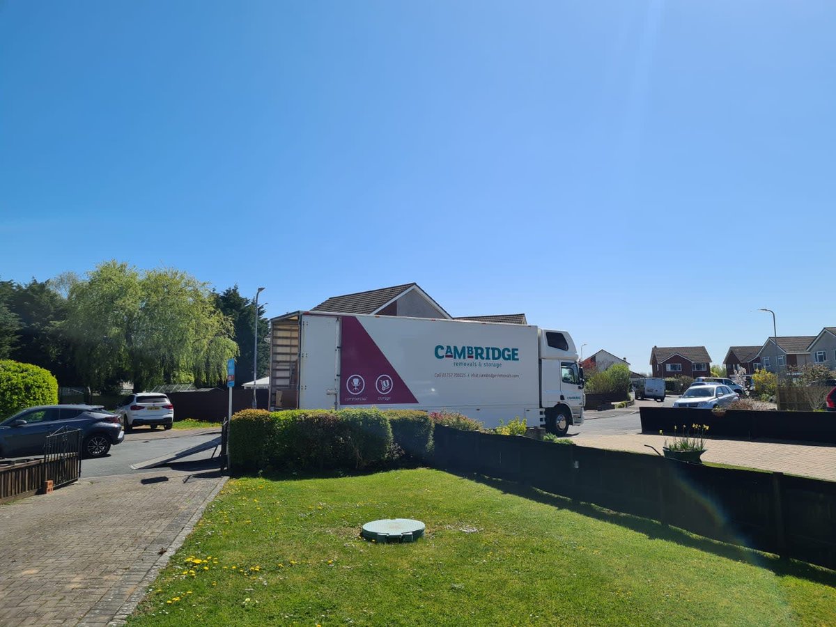 Beautiful sky in wales today. Collecting a job for our storage facilities.  #walesmoving #movinghome #storage