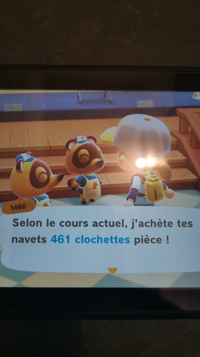 JulieBoncour's tweet photo. My turnip price is at 461bells. DM me for dodo code. Just a gift in exchange would be great! #animalcrossing #turnipPrices https://t.co/bl9lCfhWFM