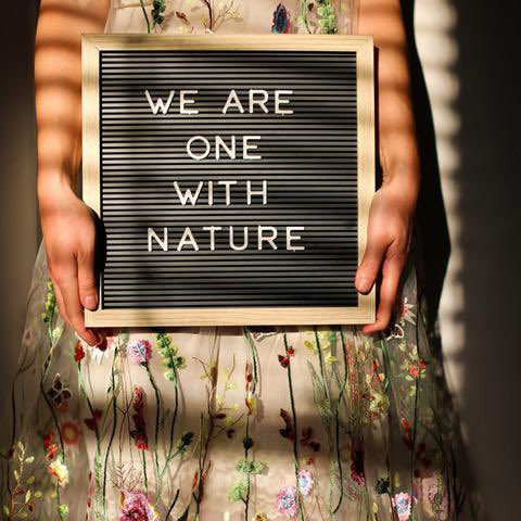 mayfairsilk's tweet image. #EarthDay  We celebrate sustainable silk that does not have to cost the earth! mayfairsilk.com/blogs/general/… #sustainablefabric #mayfairsilk