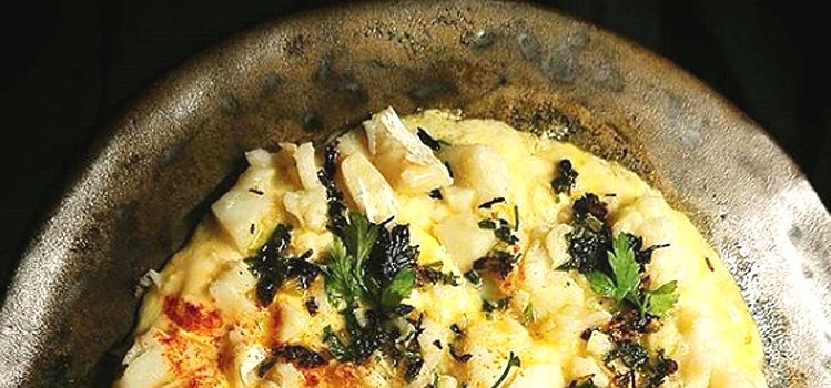 I avui per dinar truitaaaaaaa 
Oberta amb els nostres deliciosos #oustrufats i bacallà tal com ens va ensenyar la <a href="/mtllaurado/">mussarafood_mtllaurado</a> 
#EggsLoversLiderou qui en vol?? Aixequeu mans o feu-nos un ❤️
liderou.com/Truita-oberta-…